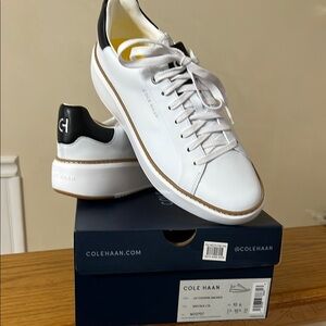 Cole Haan White with Black Accents Sneakers Minimalist Design. Classic Style
